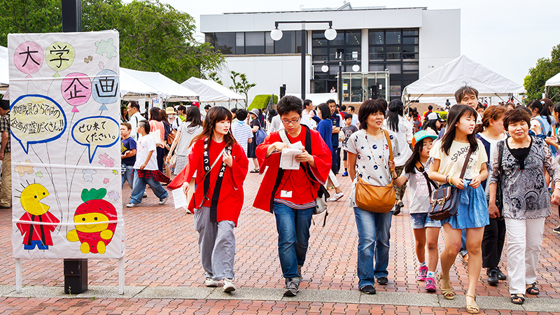 明治学院_戸塚まつり2015_取材写真