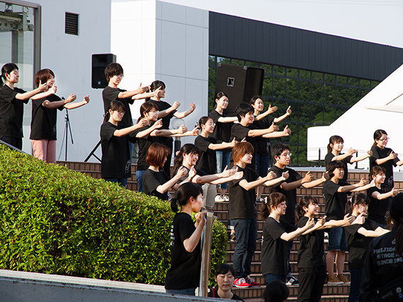 明治学院_戸塚まつり2015_取材写真