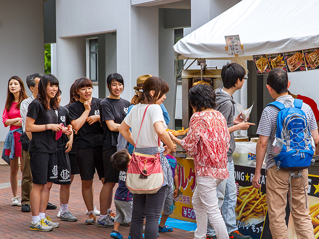 明治学院_戸塚まつり2015_取材写真