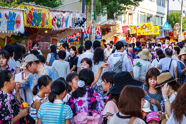 八坂神社 お札まき 八坂神社 お札まき