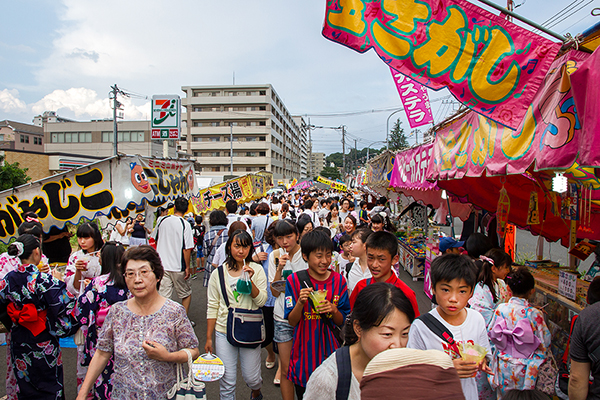 お札まきと「とつか夏まつり」2016_取材報告