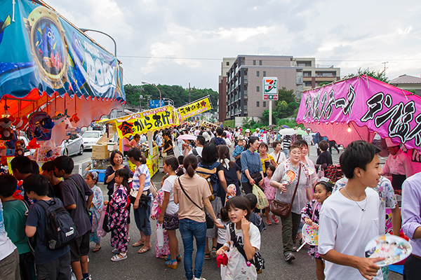 お札まきと「とつか夏まつり」2016_取材報告