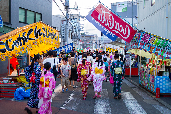 お札まきと「とつか夏まつり」2016_取材報告